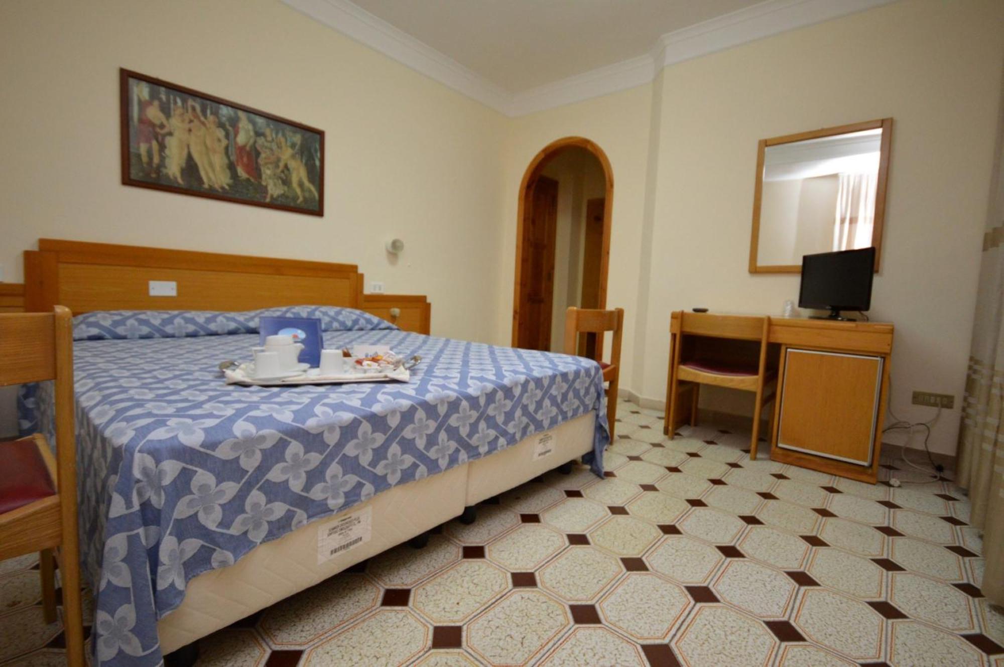 Hotel Residence Il Gabbiano Cirò Marina Zimmer foto
