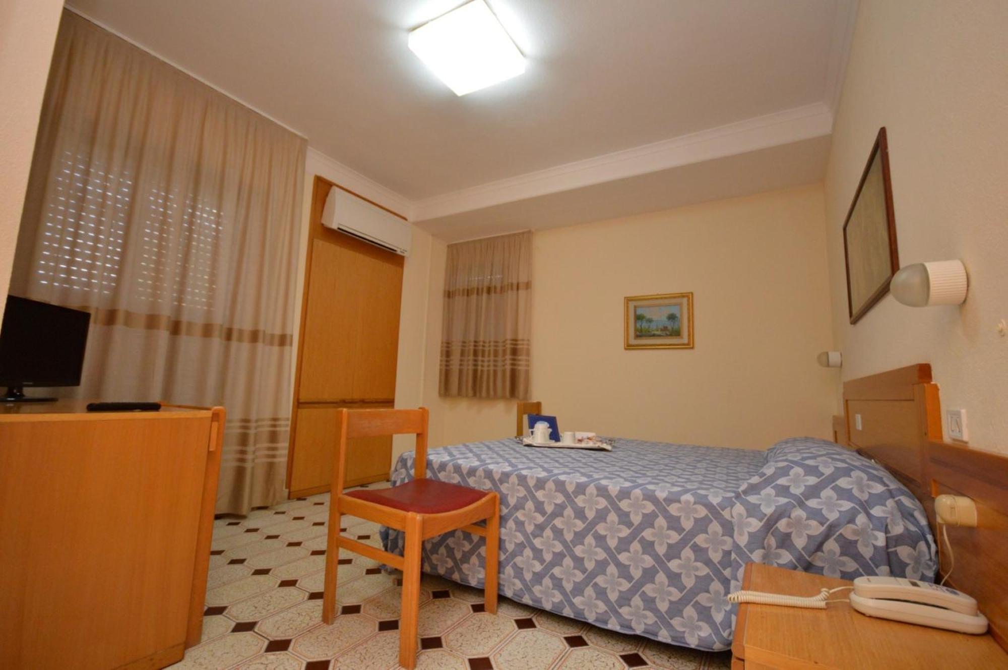 Hotel Residence Il Gabbiano Cirò Marina Zimmer foto